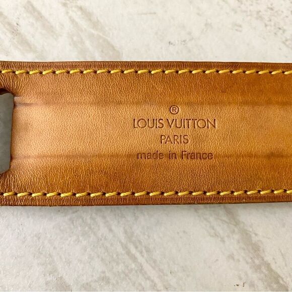 LOUIS VUITTON Shoulder Pad LV2 - Picture 2 of 6